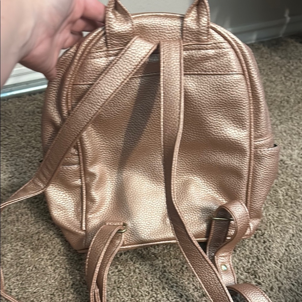 Metallic Backpack - Picture 4 of 8